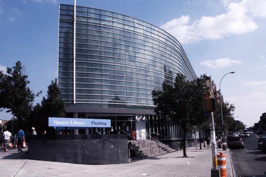 Flushing Library, Global Garden